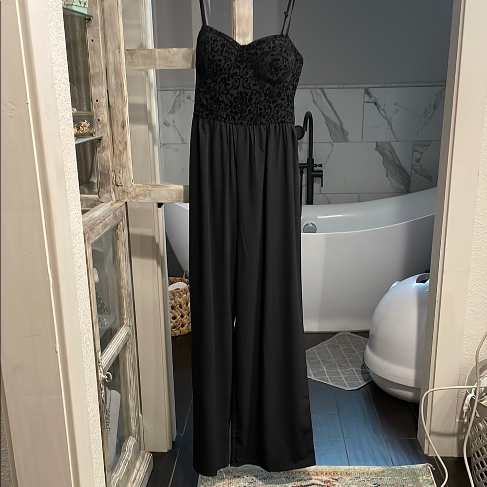 Elegant Black Spaghetti Strap Jumpsuit
